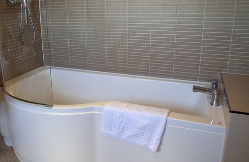 Northampton Hotel | The Hopping Hare