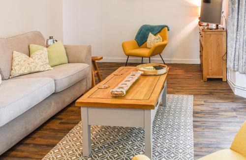 Steyning House | The Horseshoe Annex