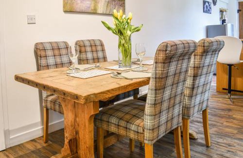 Steyning House | The Horseshoe Annex