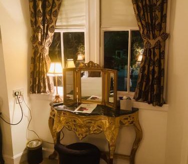 Eddleston Hotel | The Horseshoe Inn