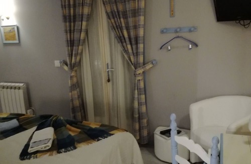 Saint-Gor House | The Hosts Landes (Ch. Yellow)