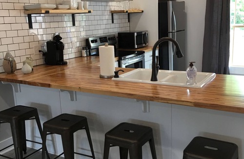 Jonesboro House | The Hotel at Huntington Square