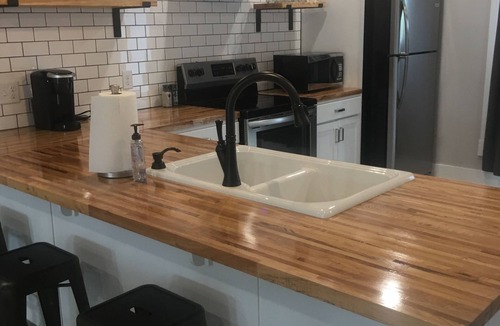 Jonesboro House | The Hotel at Huntington Square