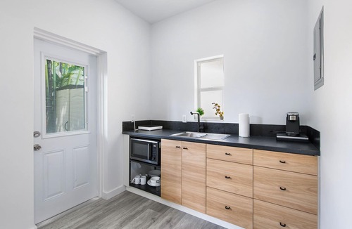 Lauderdale Beach Hotel | The Hotel Deauville