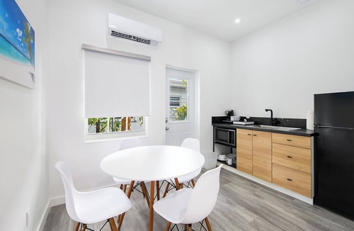 Lauderdale Beach Hotel | The Hotel Deauville