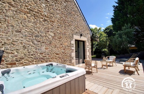 Bourseul House | The hotel garden