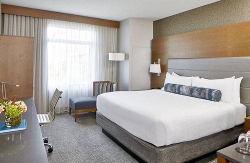 Wayzata Hotel | The Hotel Landing