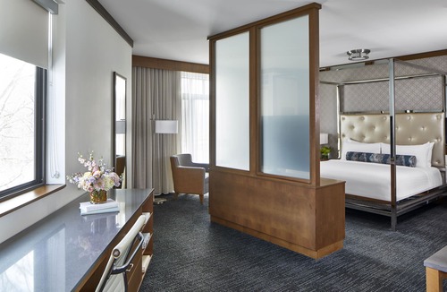 Wayzata Hotel | The Hotel Landing