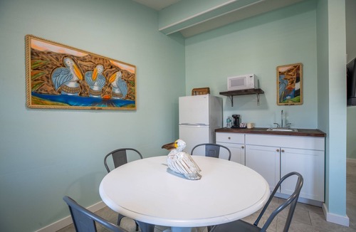 Atlantic Beach Hotel | The Hotel Palms Poolside