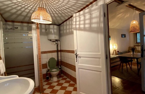 Villerest House | The house in the heart of the cedars, a charming cocoon just 5 minutes from the center of Roanne.
