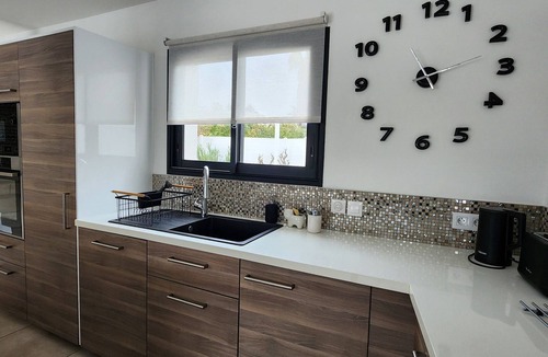 Lattes House | THE HOUSE IN THE SUN