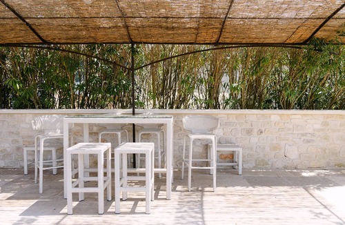 Orange House | The house in the vineyards