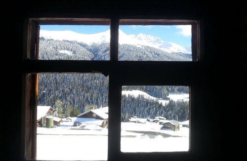 Davos House | The house is quiet located offside the streets, 5 km away from the Davos Platz