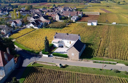Chassagne-Montrachet Cottage | The house Montrachet - house in the heart of the vineyards in Chassagne-Montrachet