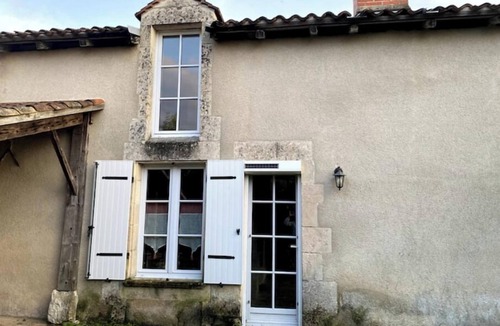 Bonneuil-Matours House | The house of Do