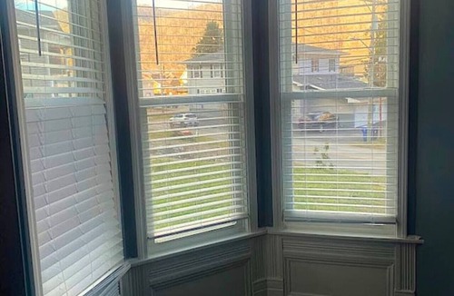 Fourmile Cottage | The House on Park Avenue-minutes to music venues Laurel Cove and Bell Theater!