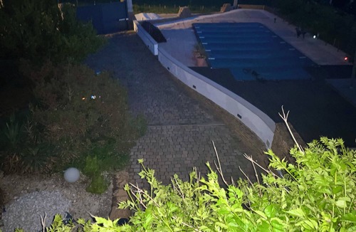 Abbans-Dessous Villa | The house on the hill