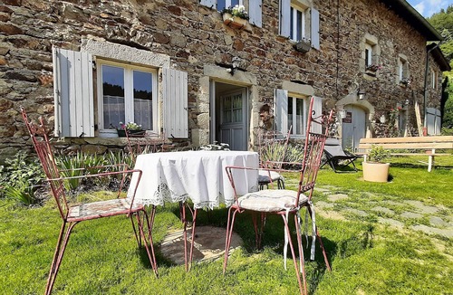 Sembadel Cottage | The house under the stars