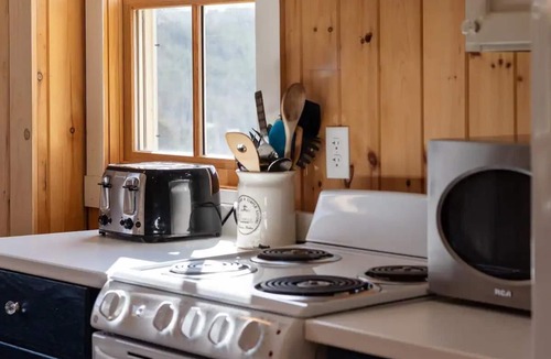 Terra Nova Cottage | The Howard House Daniel’s Cove