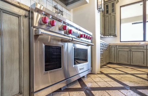 Pinnacle Peak House | The Hozho Tranquility Estate
