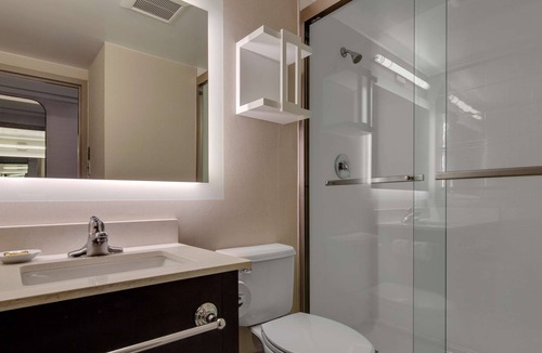 New Providence Hotel | The Hub Murray Hill, BW Premier Collection