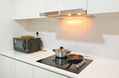 Petaling Jaya Apartment | The Hub SS2 by manatidur