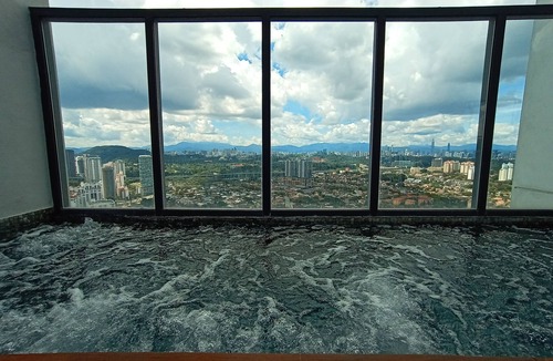 Petaling Jaya Apartment | The Hub SS2 by manatidur