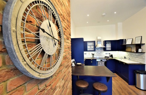 Saint Paul's Apartment | The Hubert - Your Apartment