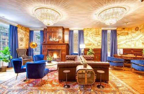 Hudson Hotel | The Hudson Whaler