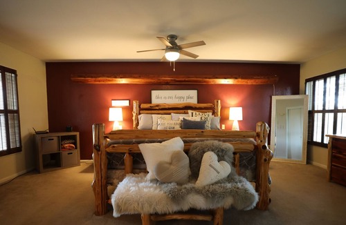 Golden Other | The Huffman Ranch -Fireplace ATV's welcomed close/restaurants & Broken Bow Lake