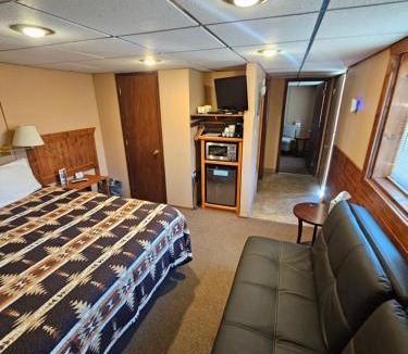 Hulett Hotel | The Hulett Motel