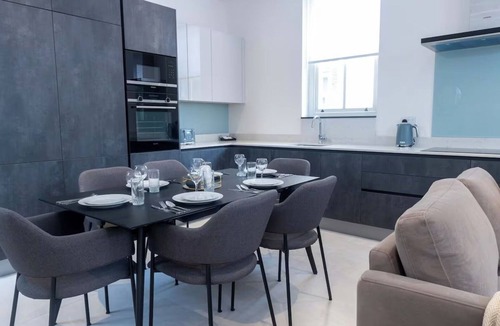 Holloway Apartment | The Hungerford Flat 6 Islington