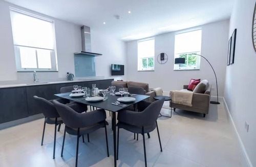 Holloway Apartment | The Hungerford Flat 6 Islington