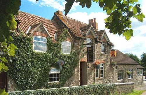 Cameley Hotel | The Hunters Rest Inn