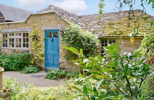 Little Rissington House | The Hunting Lodge