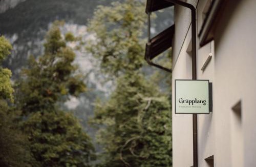 Pfaefers Dorf Hotel | THE HUS am Weinberg
