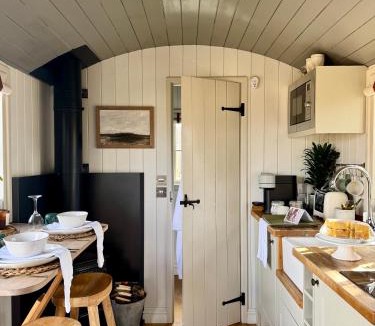 Woolhope Cabin | The Hut at Claston