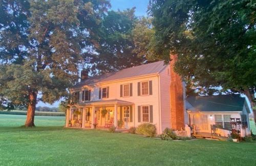 Bardstown House | The Hutch