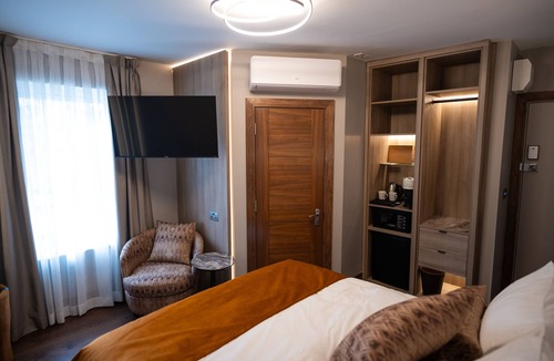 Watford Hotel | The Hyde @ Dunnings Bar