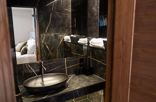 Watford Hotel | The Hyde @ Dunnings Bar