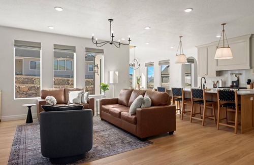Hyde Park House | The Hyde Park Mountain Home