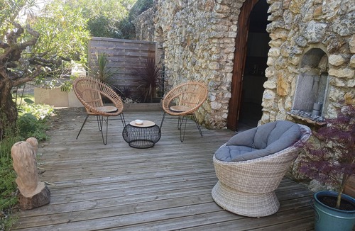 Saint-Andre-de-Lidon Ski Chalet | THE IDYLLIC