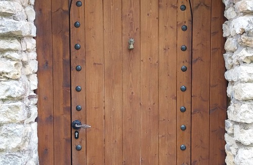 Saint-Andre-de-Lidon Ski Chalet | THE IDYLLIC