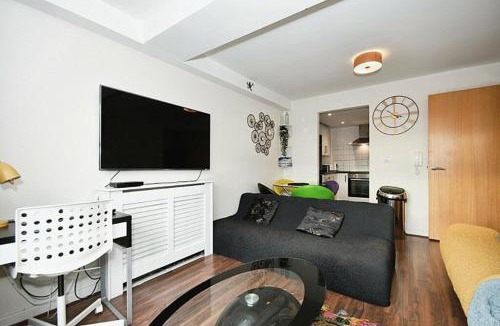 Moffat Apartment | The Igloo Viewoint City Centre Stay & Free Parking