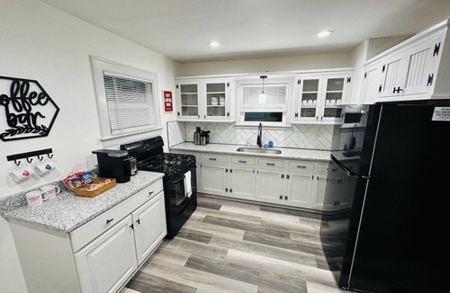 Independence House | - The Indy Inn -