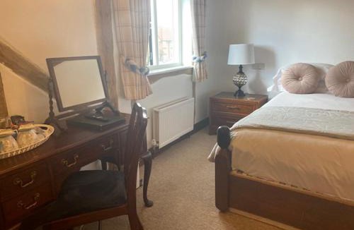 Pagham Hotel | The Inglenook Hotel