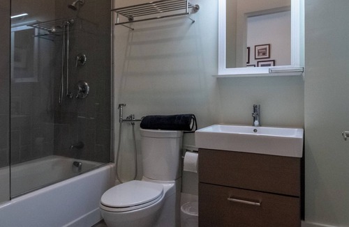 Ellenville Hotel | The Inn 81 North-Suite 2