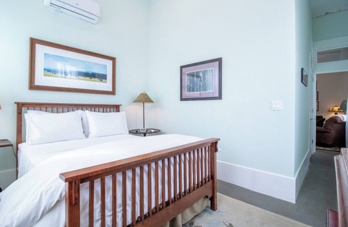 Ellenville Hotel | The Inn 81 North-Suite 2