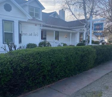 Sutter Creek Bed & Breakfast | The Inn at 161