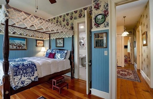 Sodus Bed & Breakfast | The Inn at Burnap's